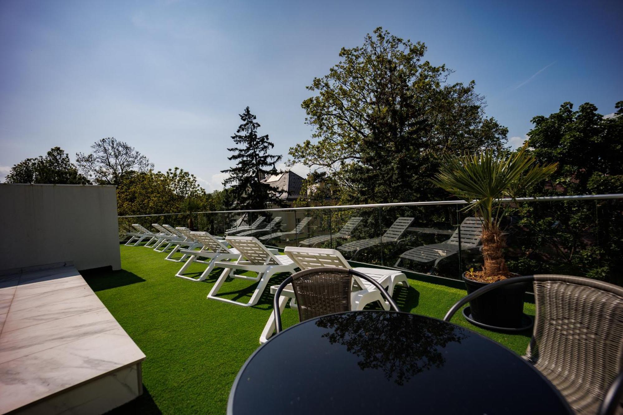 Villa Bauhaus Labi Garden Wellness Apartman Siofok Luaran gambar